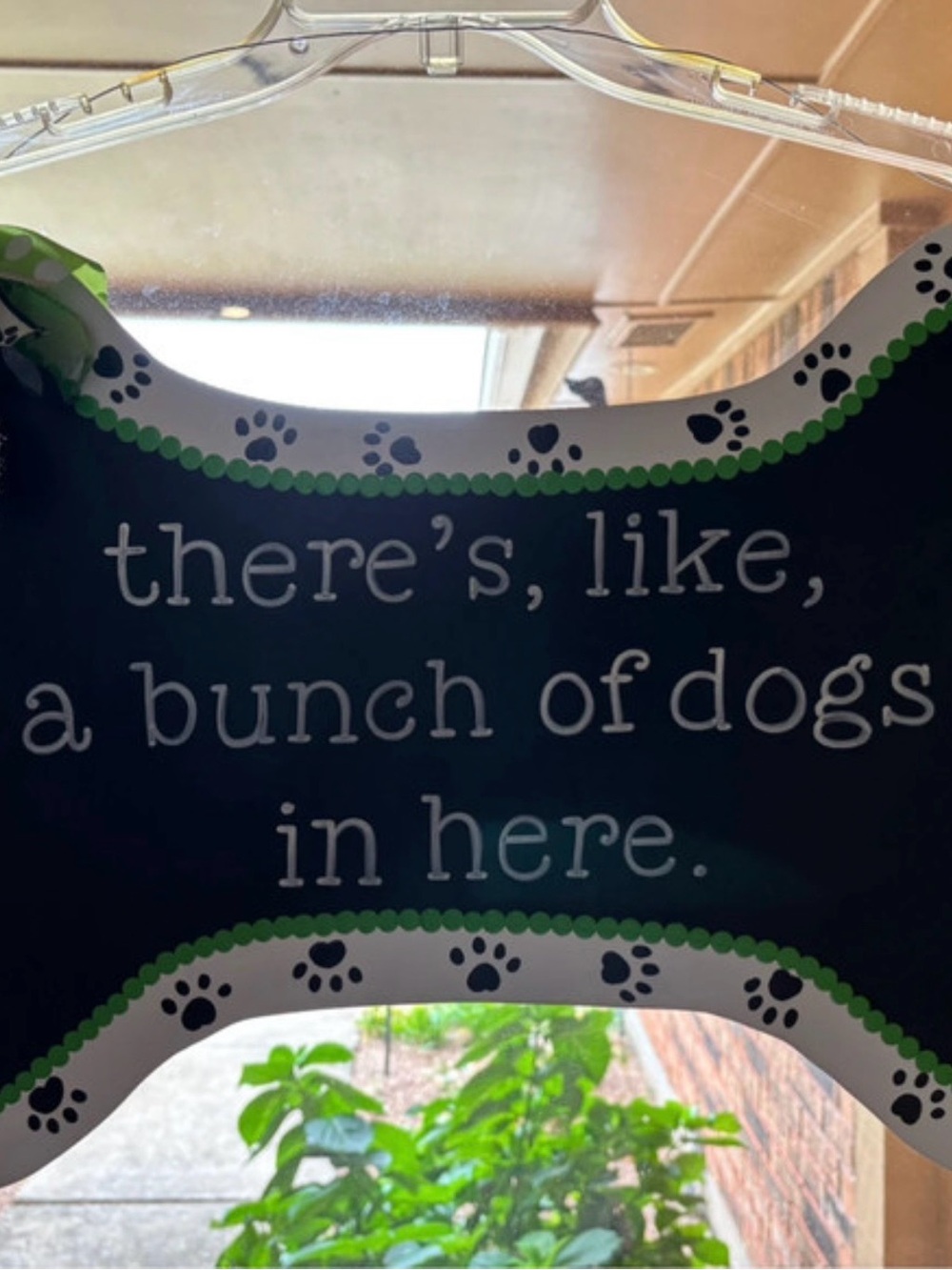 Decorative Black and Green Dog Bone Welcome Sign for Pets